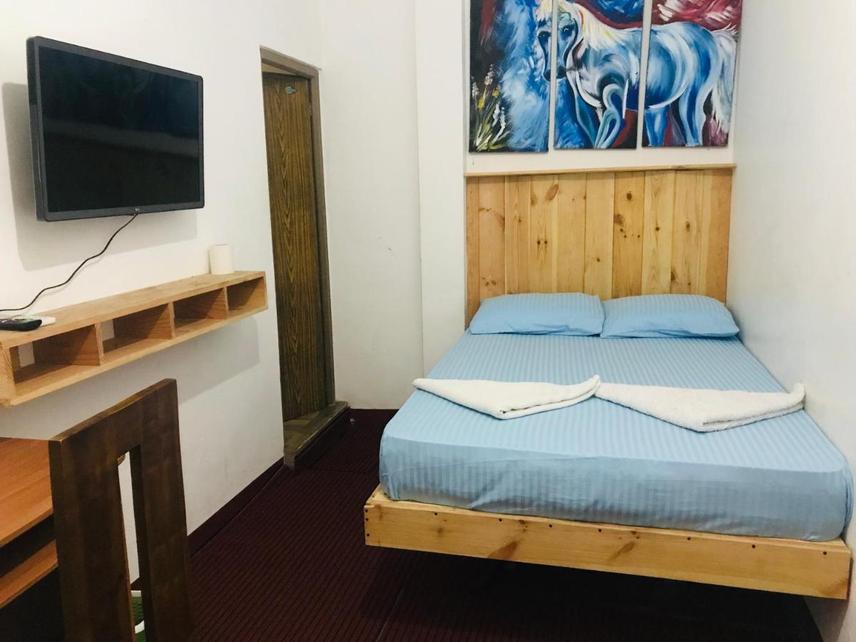 Alina Budget Hotel Kaduwela Exteriör bild