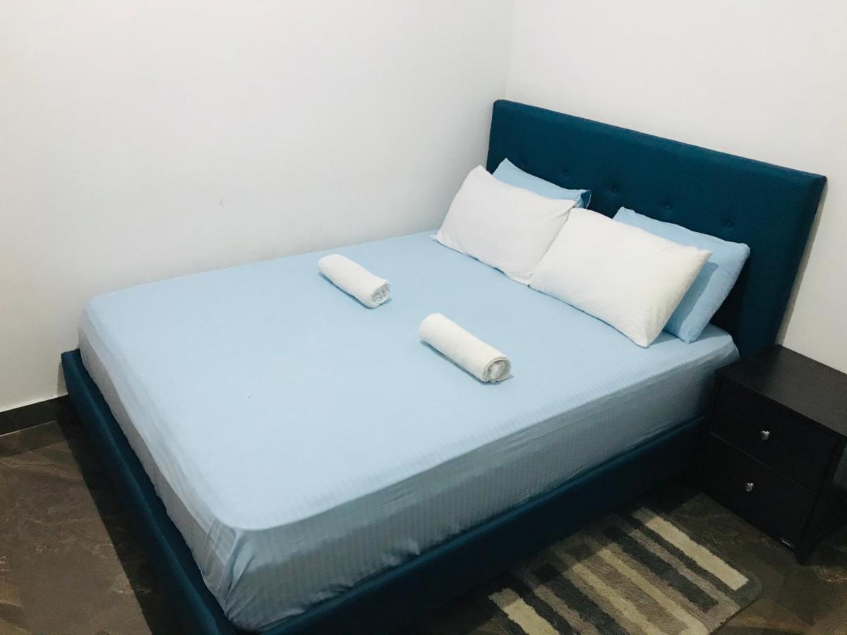 Alina Budget Hotel Kaduwela Exteriör bild