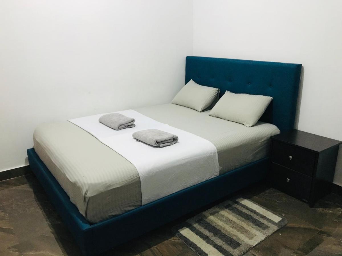 Alina Budget Hotel Kaduwela Exteriör bild